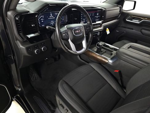 Used 2022 GMC Sierra 1500 Elevation w/ Preferred Package AWD/4WD image 16
