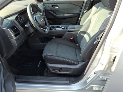 Certified 2023 Nissan Rogue SV image 13