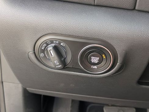 Used 2022 Maserati Levante Modena AWD/4WD image 29