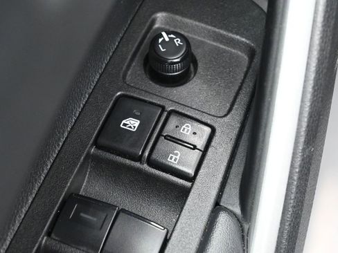 Certified 2025 Toyota Corolla Cross XLE AWD/4WD image 12