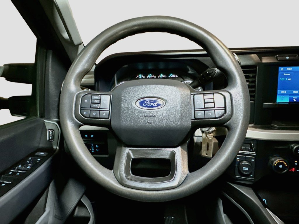 Used 2023 Ford F450 XLT w/ XLT Value Package AWD/4WD image 10