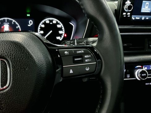 Used 2025 Honda Pilot EX-L image 12