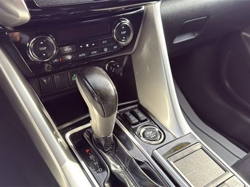 Used 2020 Mitsubishi Eclipse Cross SE image 25