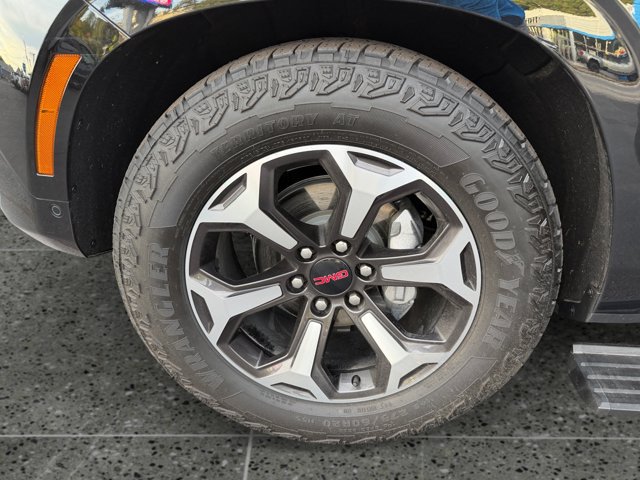 Certified 2026 GMC Yukon AT4 Ultimate AWD/4WD image 17