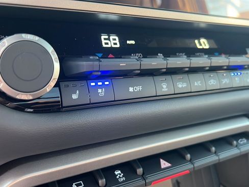 New 2026 Toyota Tundra Platinum AWD/4WD image 29