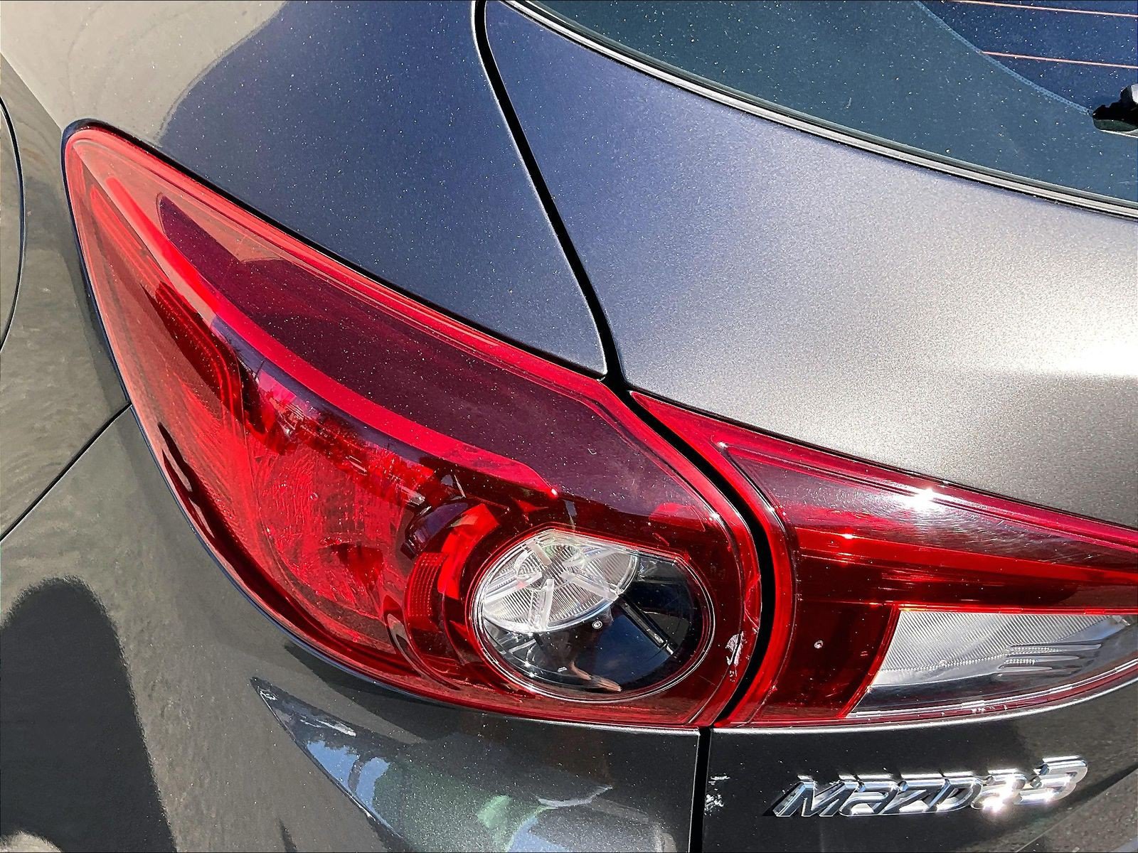 Used 2017 MAZDA MAZDA3 Touring FWD image 28