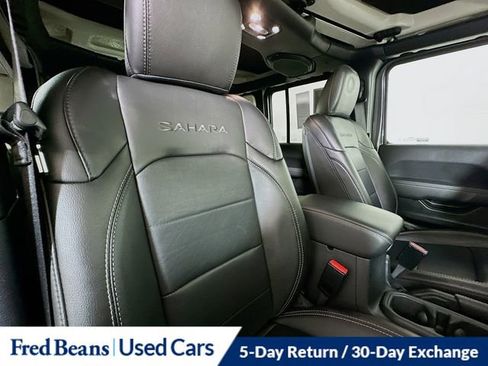 Used 2023 Jeep Wrangler Unlimited Sahara w/ Cold Weather Group image 30