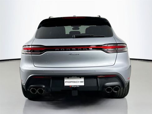Certified 2026 Porsche Macan AWD/4WD image 6