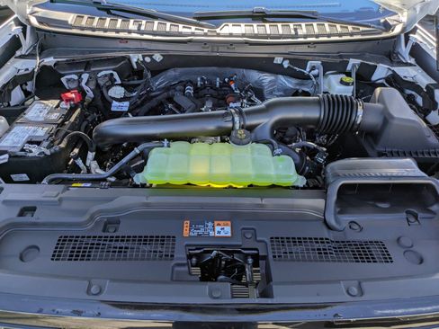 New 2025 Ford Expedition Platinum w/ Stealth Performance Package image 33