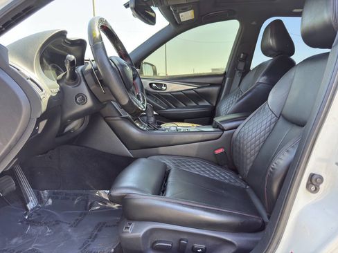 Used 2018 INFINITI Q50 Red Sport 400 w/ Sensory Package (Sport) RWD image 9