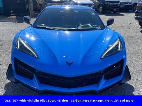 Used 2023 Chevrolet Corvette Z06 w/ Z07 Performance Package image 10