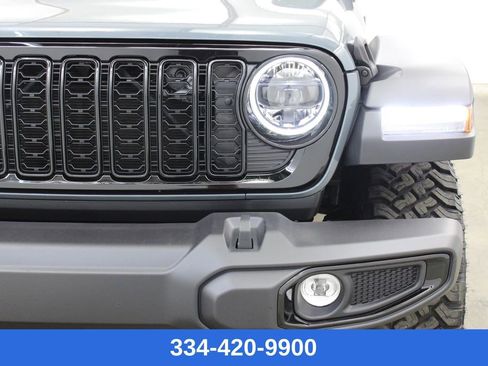 Used 2024 Jeep Wrangler Willys image 7