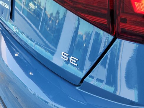 New 2026 Volkswagen Jetta SE image 10