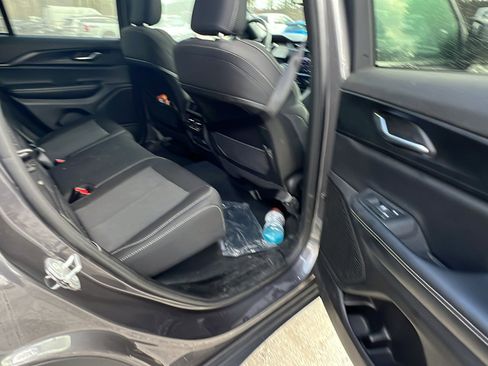 Used 2024 Jeep Grand Cherokee Laredo X w/ Luxury Tech Group I image 23