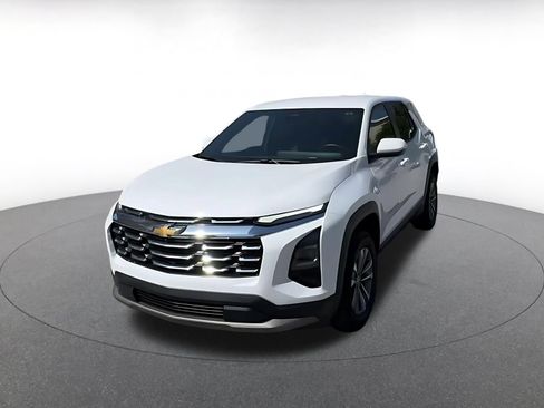 Used 2025 Chevrolet Equinox LT AWD/4WD image 6