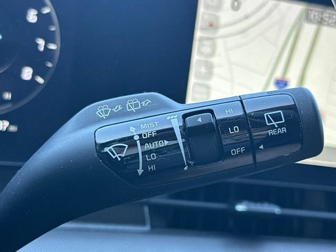Used 2025 Kia Sportage SX FWD image 38