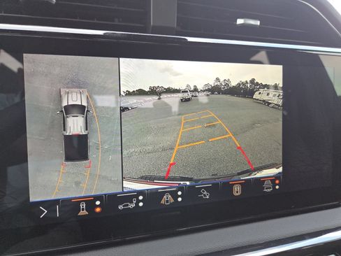 New 2026 GMC Sierra 2500 AT4 w/ AT4 Premium Plus Package AWD/4WD image 13
