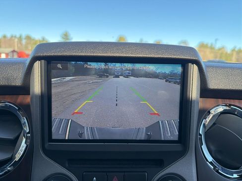 Used 2016 Ford F250 Lariat w/ Lariat Ultimate Package image 30