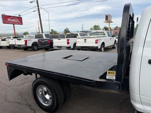 Used 2024 RAM 3500 Tradesman w/ Chrome Appearance Group AWD/4WD image 28
