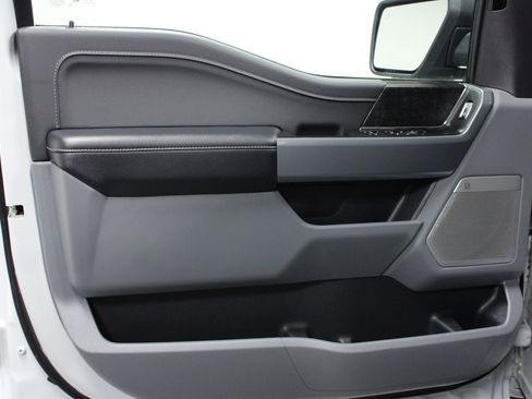 Used 2024 Ford F150 Lightning Flash image 11