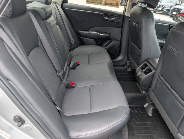 Used 2018 Honda Clarity Touring image 12