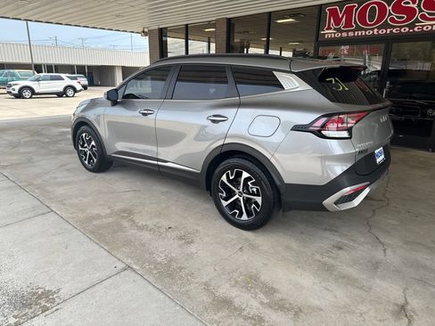Used 2025 Kia Sportage EX w/ Premium Package FWD image 6