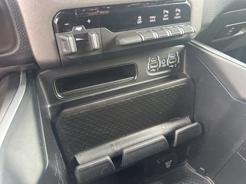 Used 2022 RAM 1500 Big Horn AWD/4WD image 24