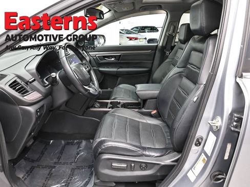 Used 2017 Honda CR-V Touring image 14