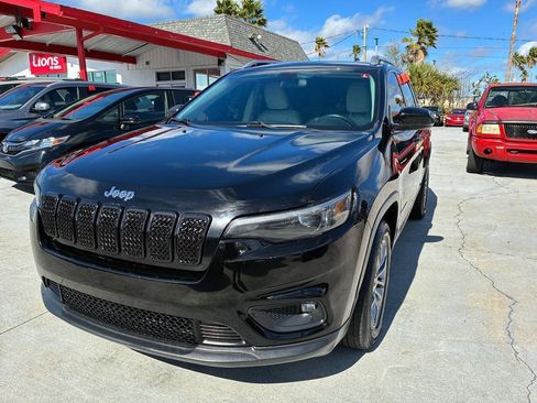 Used 2020 Jeep Cherokee Latitude Plus FWD image 4