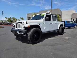 Used 2022 Jeep Gladiator Overland w/ Trailer Tow Package AWD/4WD video 2