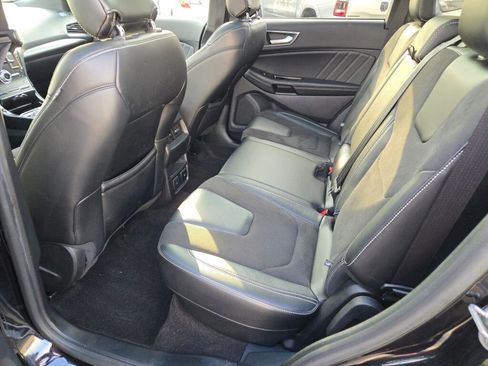 Used 2019 Ford Edge ST w/ Convenience Package image 16