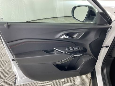 New 2026 Chevrolet Trax RS w/ Sunroof Package FWD image 8