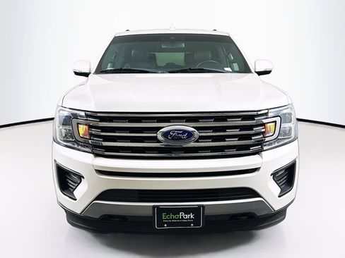 Used 2018 Ford Expedition Max XLT w/ Equipment Group 202A image 2