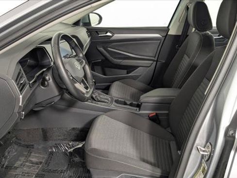 Used 2024 Volkswagen Jetta S image 13