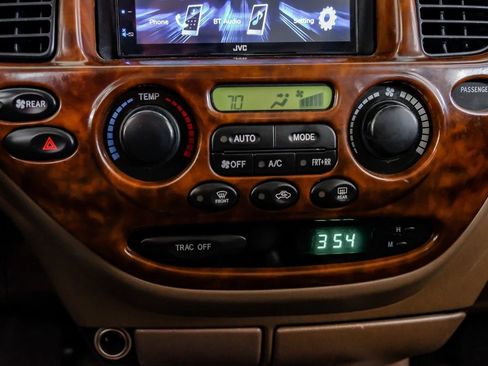 Used 2004 Toyota Sequoia SR5 image 25