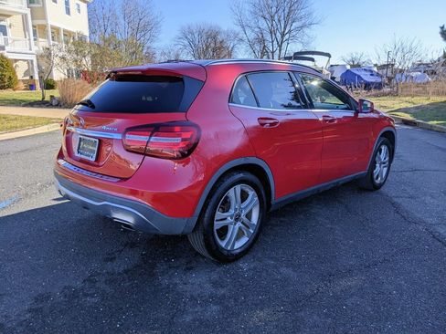 Used 2018 Mercedes-Benz GLA 250 4MATIC image 8
