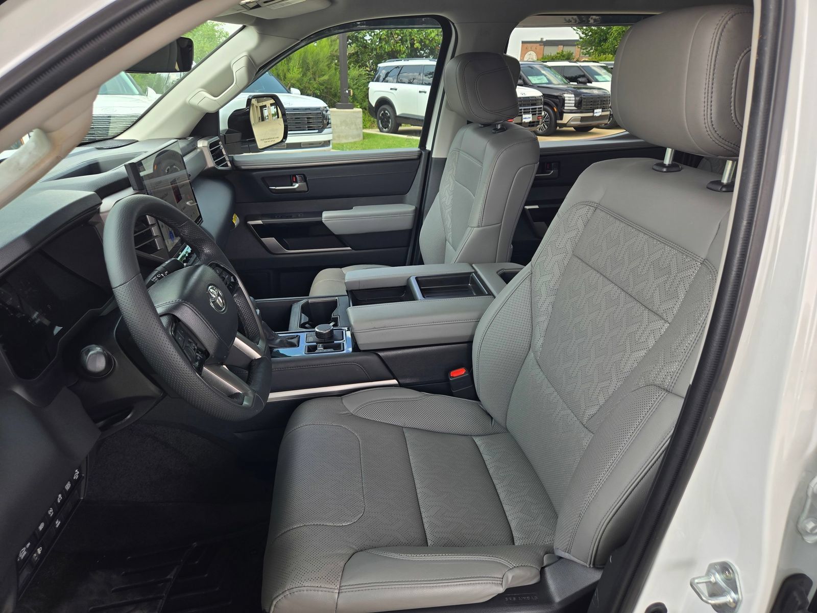 Used 2024 Toyota Tundra Limited w/ Power Package AWD/4WD image 23