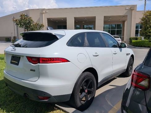 Used 2020 Jaguar F-PACE Premium AWD/4WD image 3
