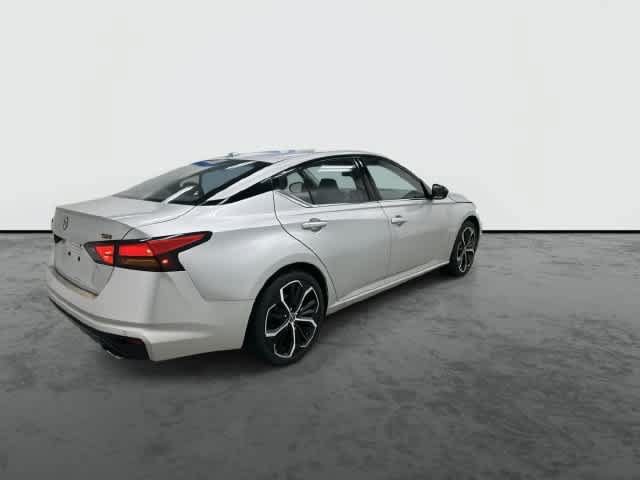 Used 2025 Nissan Altima 2.5 SR FWD image 4