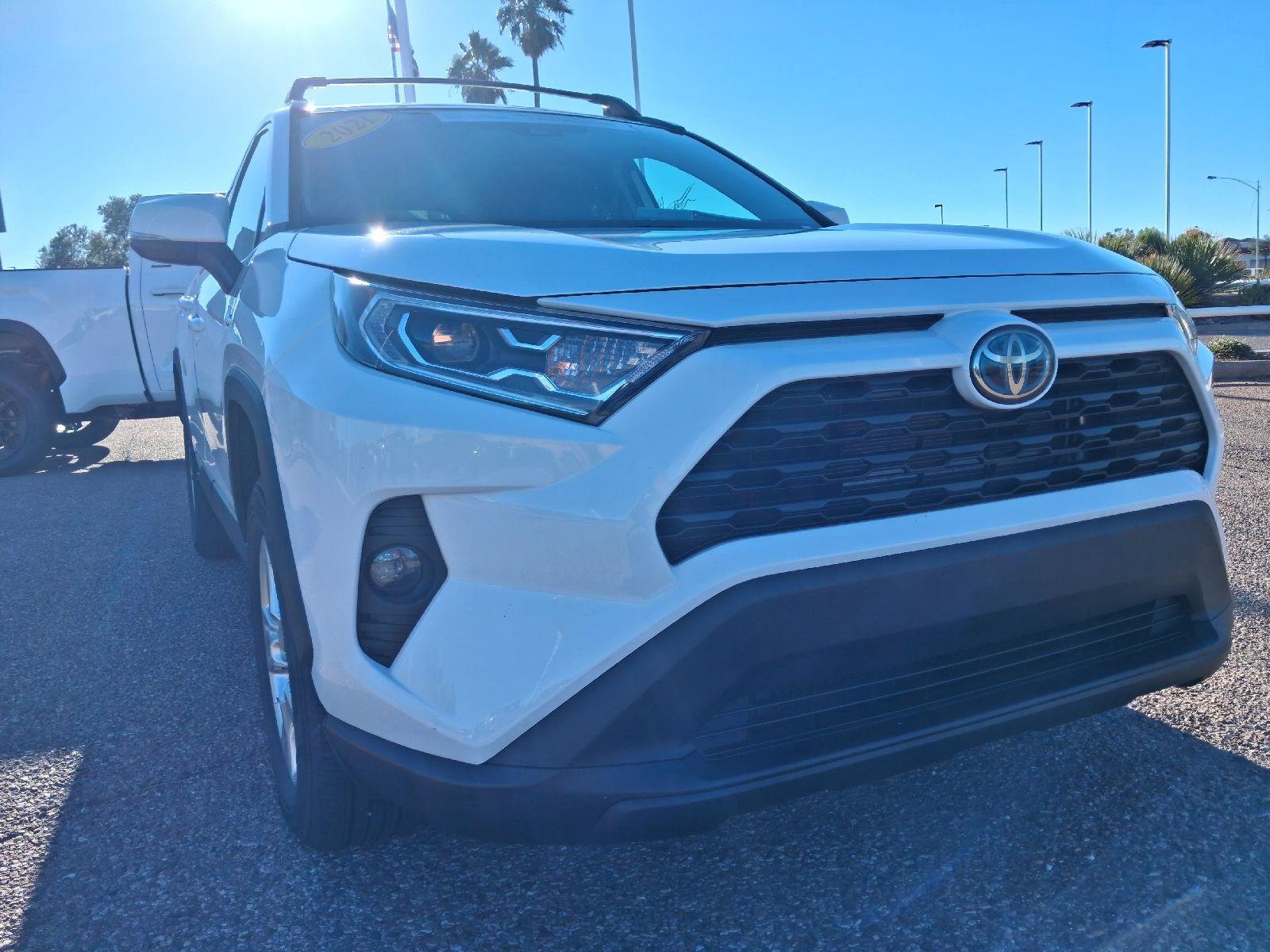 Used 2021 Toyota RAV4 XLE w/ Convenience Package AWD/4WD image 16