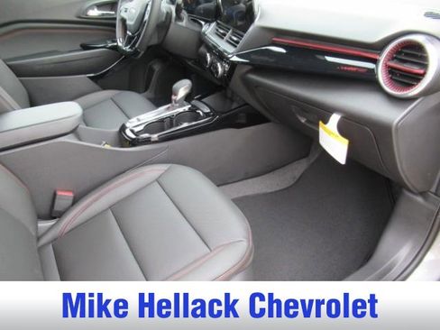 Used 2026 Chevrolet Trax RS w/ Driver Confidence Package image 15