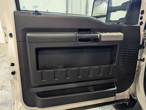 Used 2015 Ford F350 Lariat w/ Lariat Ultimate Package image 17