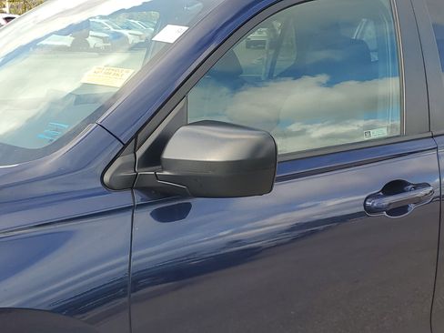 Used 2023 Honda Pilot Sport image 10