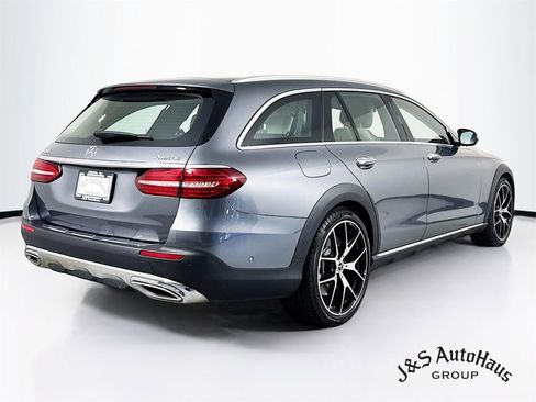Used 2022 Mercedes-Benz E 450 4MATIC All-Terrain Wagon image 7