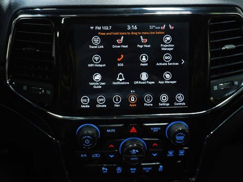 Used 2020 Jeep Grand Cherokee Limited w/ Premium Lighting Group image 18