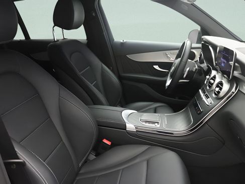 Certified 2022 Mercedes-Benz GLC 300 image 27