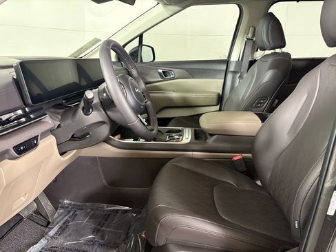 New 2026 Kia Carnival EX image 19