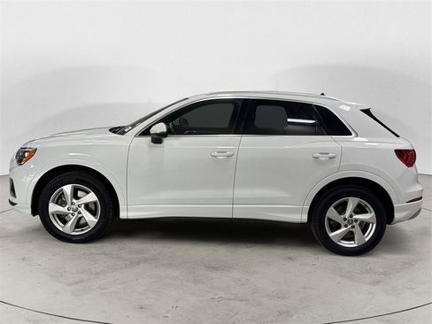 Used 2019 Audi Q3 2.0T Premium image 2