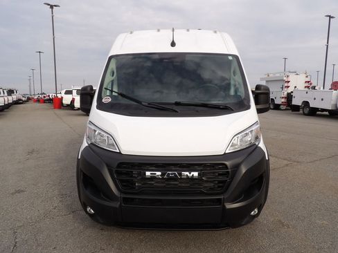 Used 2025 RAM ProMaster 3500 w/ Convenience Group image 12