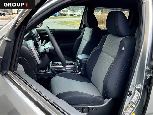 Certified 2023 Toyota Tacoma TRD Off-Road AWD/4WD image 9